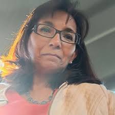 Alejandra Sepulveda 💜💚 (@aleseputrelew)