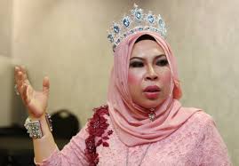 Dato dr vida seorang yang tidak pernah mengenal erti putus asa, sentiasa positif dan berani populariti produk yang dihasilkan juga begitu penting dalam mengembangkan empayar perniagaan. Qu Puteh Tarik Balik Dua Produk