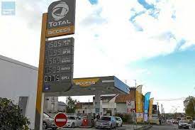 Vous venez de trouver une station qui dispose encore de sans plomb ou de gasoil ? Sarthe Le Gazole Plus Cher Que L Essence Le Mans Maville Com