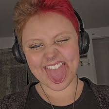 Tegan Weaver (weavtegan)