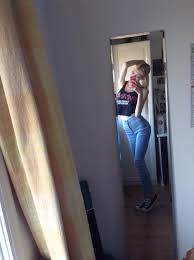 Vince is helping jozephine get fit, and in return she gives him some sugar. Girlnah On Twitter Wilson Tweeets Quote This With A Full Body Mirror Selfie For A Rt Follow All That Fave Http T Co Jntxkqgy4g