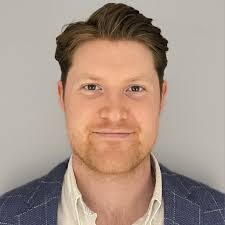 Sarah Spatz's Instagram, Twitter & Facebook