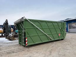 Auslieferung und Übergabe eines Abschiebecontainers mit ...