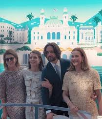 La segunda hija de carolina de mónaco, carlota, no solo ha heredado su belleza, también la elegancia y pasión por la moda. Los Looks De Las Invitadas A La Boda De Carlota Casiraghi Y Dimitri Rassam