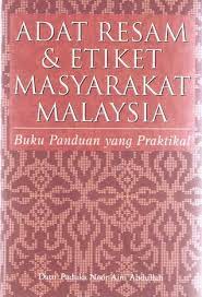 Seekor ayam akan dikorbankan di kawasan kubur. Adat Resam Etiket Masyarakat Malaysia Buku Panduan Yang Praktikal By Dato Paduka Noor Aini Abdullah