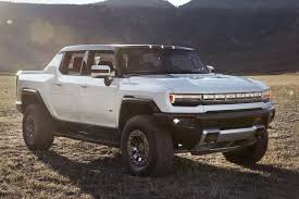 Gm has yet to share dimensions and weight specs, but we've seen it in person and, yeah, it's huge. Gmc Hummer Ev3x Gets More Power In Canada Gm Authority