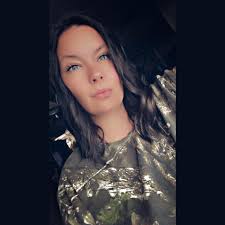 Ashley Brook's Instagram, Twitter & Facebook