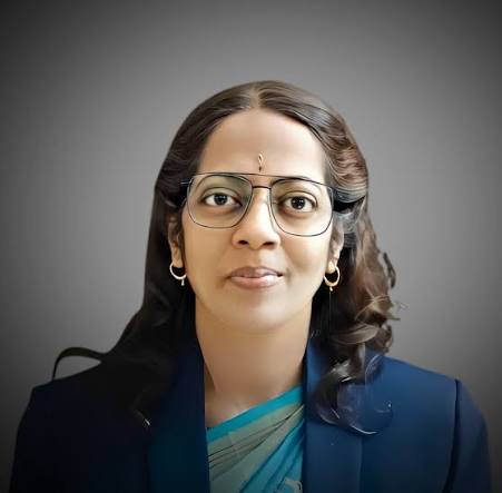 Dr Gayatri S C