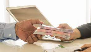 Yeni girişimcilerin bir çoğu artık kuracakları işletmelerini bayilik veren firmalar aracılığı ile deyim yerinde ise suya sabuna dokunmadan yapmaktadırlar. Bizbaener Xatm
