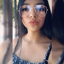 Frida Barron's Instagram, Twitter & Facebook