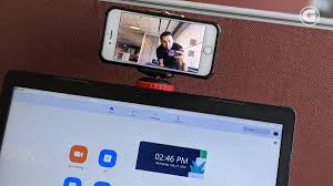 Ada begitu banyak jenis kamera, tapi kamera seperti apa yang tepat untuk vlogging? Cara Mudah Gunakan Kamera Smartphone Menjadi Pengganti Webcam Laptop Gizmologi