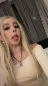 eve simone (@evesimone2)'s videos with nuyury