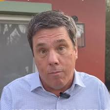 El médico Diego Montes de Oca revela seis frases que como padres nunca  deberíamos decir a nuestros hijos: "Debilitan mucho su autoestima"