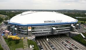 Die dachkonstruktion, als auch der. Schalke Veltins Arena Infos Zur Grundung Zuschauerzahlen Anreise Und Parken