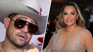 She also appeared on her mother's hit. Habla Mr Tempo El Supuesto Nuevo Novio De Chiquis Rivera Telemundo Miami 51