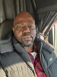 Happy Sunday Drivers I should have stayed my Azz home 🙄🤦🏾‍♂️I hate  restacking