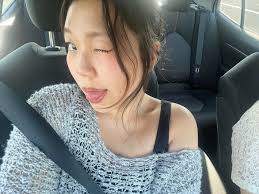 What are some safe and walkable areas in Portland for a roommate under  $1000?