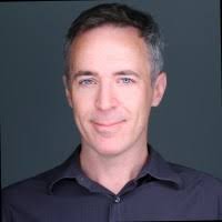 Rowan Davidson's Instagram, Twitter & Facebook