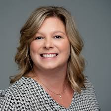 Amanda Lantz's Instagram, Twitter & Facebook