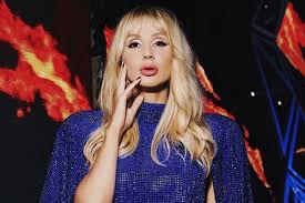 Женщина и мужчина — прим.ред.), в котором светлана исполнила главную роль. Loboda Snyalas V Klipe Lidera Rammstein V Obraze Rabochej Zavoda Vechernyaya Moskva