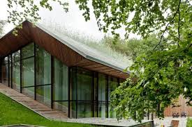 Dutch Mountain Une Maison Semi Enterree Bioclimatique Hollandaise En 2020 Maison Bioclimatique Comment Construire Une Maison Architecture De Maison