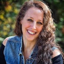 Lori Monaco's Instagram, Twitter & Facebook