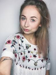 Check spelling or type a new query. Galerie Tohle Ze Je Shopaholic Nicol Slavna Youtuberka Sokovala Fanousky Fotkou Z Detstvi Poznali Byste Ji Vubec Prima Lajk
