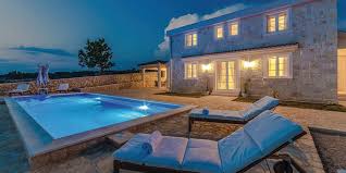Freu dich auf 7 tage sommer, sonne, strand und die geilsten acts am wunderschönen zrce beach in kroatien. Apartments Auf Der Insel Pag Novalja Zrce