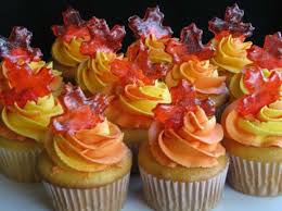 La Decoration Cupcakes Un Jeu De Fantasie Amusant Archzine Fr Petits Gateaux D Automne Gateau D Automne Cupcakes