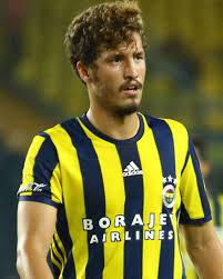 2008 yılında futbolcu fabrikası bucaspor'a transfer oldu. Salih Ucan