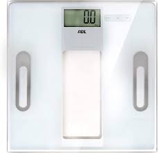 The best bathroom scales to measure your weight, body fat, bmi, resting metabolism, visceral fat and even cardio health, reviewed and ranked. Ade Ba 1301 Tabea Body Analysis Scales Extra Flat Digital Bathroom Scales With Weighing Surface Made Of Safety Glass For Precise Analysis Of Weight Body Fat Body Water And Muscle Mass White