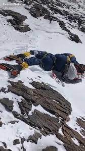 Not all the bodies are on the routes, but all dead climbers on mount everest, almost 300 deceased, remained in the same place they died. 12 Mount Everest Deaths Ideas Mount Everest Deaths Everest Mount Everest