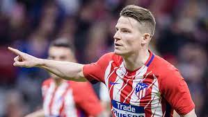 L'attaquant de 34 ans vient de. Borussia Dortmund Hijack Valencia S Move For Kevin Gameiro With Increased Offer 90min