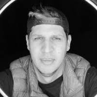 Robert Bearden's Instagram, Twitter & Facebook