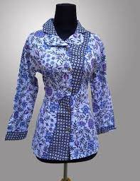 Baju batik wanita kian berkembang saja dewasa ini. 10 Model Baju Batik Kantor Lengan Panjang Terbaru 2020