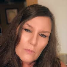 Tracy Chartier's Instagram, Twitter & Facebook