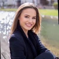 Jessica Broda's Instagram, Twitter & Facebook