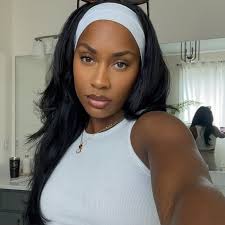 I will never forget a little girl called me a B A D D I E I said nahhhh  girl and she was only 3🤯🥵 cause dpwm 🤣🤍