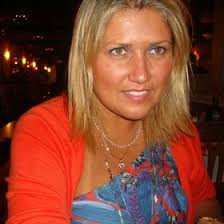 Danielle Santoro (daniellesantoro)