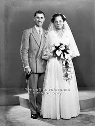 Portrait Of A Eurasian Wedding Couple At Straits Vintage Wedding Photos Vintage Bride Wedding Couples