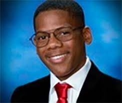 Beechwood student Javontae Cranmo takes top spot in Kentucky's 2025 Poetry  Out Loud state competition