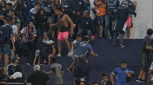 Club sportivo independiente rivadavia (mayormente conocido simplemente como independiente rivadavia ) es un club de fútbol de mendoza , argentina. Independiente Rivadavia Y Atlanta Se Suspendio Por Incidentes En La Tribuna