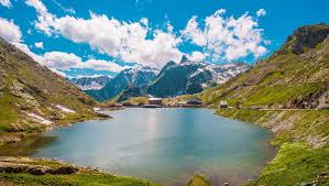 Entry form, negative test result, quarantine, exemptions and additional information for incoming tourists. Ontdek De Mooiste Bezienswaardigheden Van Zwitserland Anwb