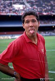 Por lo menos dio un paso más en su joven carrera para cerrarlo por completo. Juha Tamminen Twitterissa El Joven Cholo Simeone Posando Para Mi Camara Antes Del Amistoso Sao Paulo V Sevilla 27 De Marzo De 1993 En El Estadio De Morumbi Sevillafc Sevillafc Simeone Diegosimeone