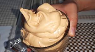 Cremino al caffè è un delizioso dessert dalla consistenza cremosa e avvolgente giusto per concedersi una piccola coccola. La Crema Caffe Senza Panna 3 Ingredienti 5 Minuti E Super Cremosa Ha Solo 50 Calorie