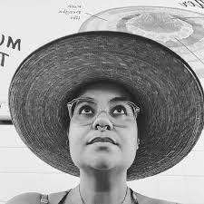 Paula Wisotzki's Instagram, Twitter & Facebook