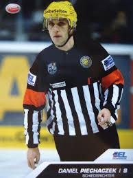 074 Daniel Piechaczek Referee DEL 2009-10