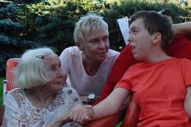 Z funduszy zebranych przez fundację została otwarta pierwsza klinika. Ewa Blaszczyk Dla Faktu Staram Sie Byc Nadzieja