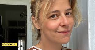 A apresentadora recorreu às redes sociais para fazer uma última homenagem ao pai. Morreu O Pai De Leonor Poeiras Holofote