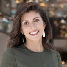 Laura Lundin's Instagram, Twitter & Facebook